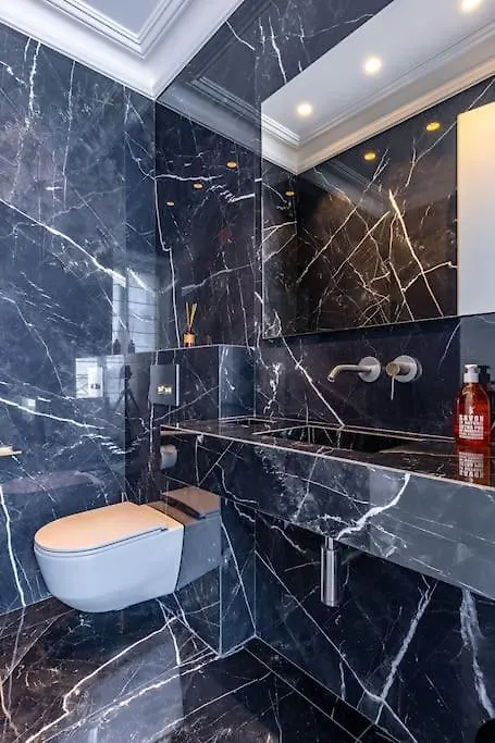 Elysees Gem 2-Bedroom Paris 0*,